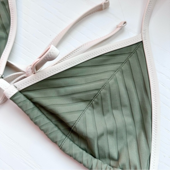 Aerie Wide Rib String Triangle Bikini Top NWT Medium - Picture 5 of 7